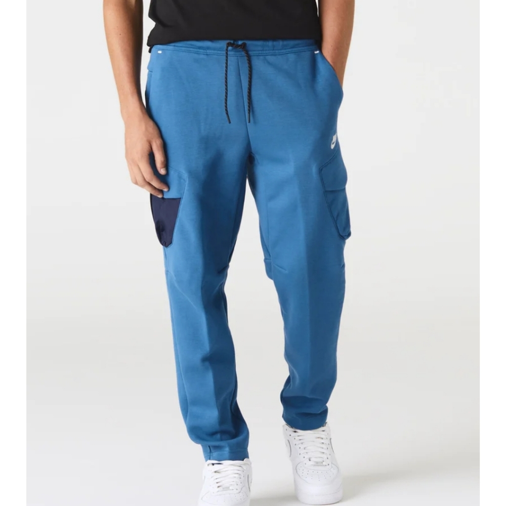 NWT Men's size XXL Nike Tech Sweatpants
